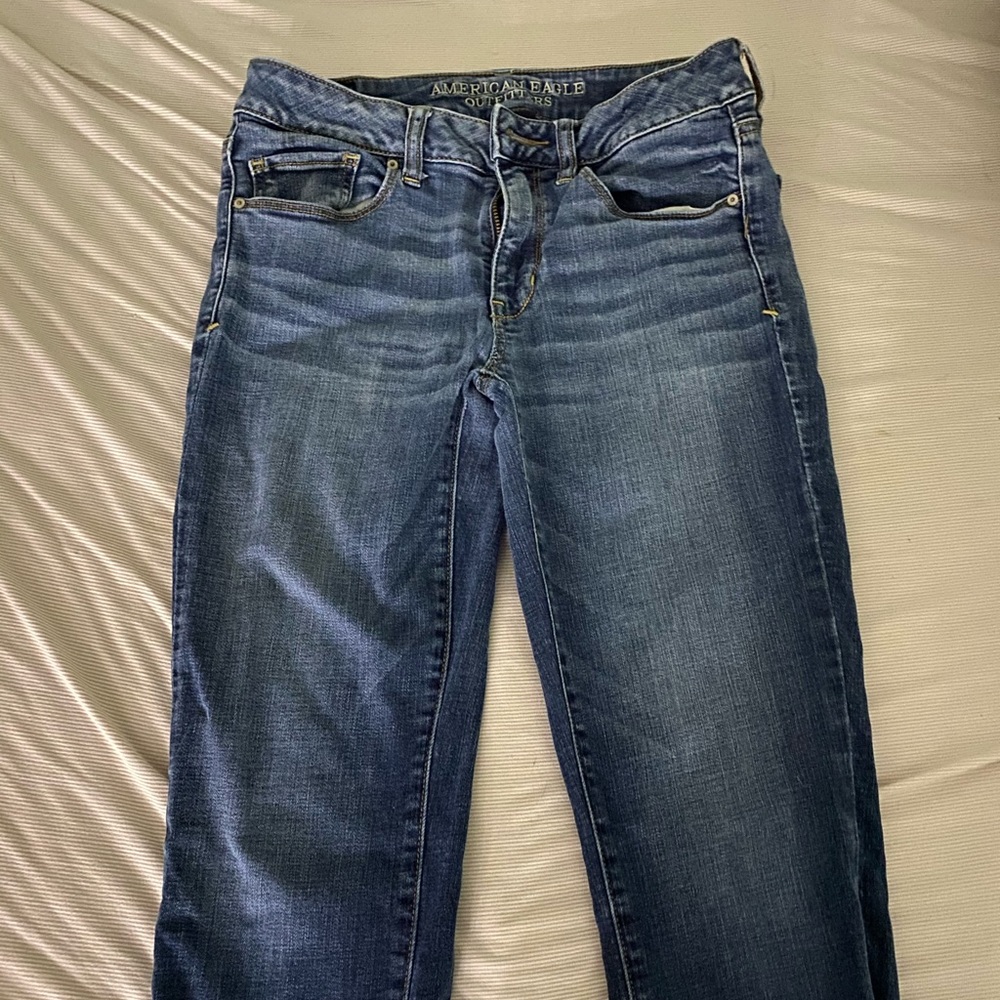American Eagle Medium Wash Skinny Jeans